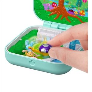 polly pocket hidden hideouts